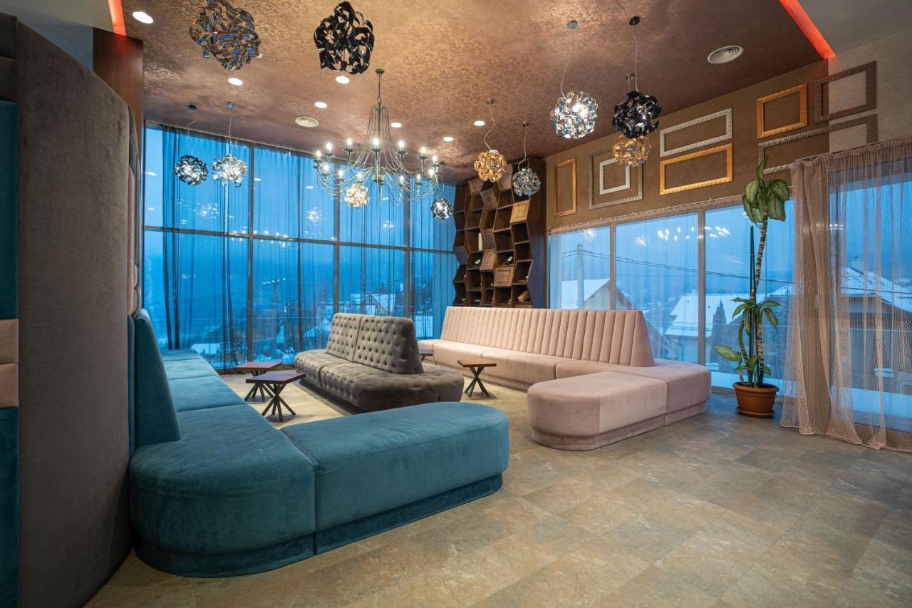 Grand Hotel Belvedere Брашов Екстериор снимка