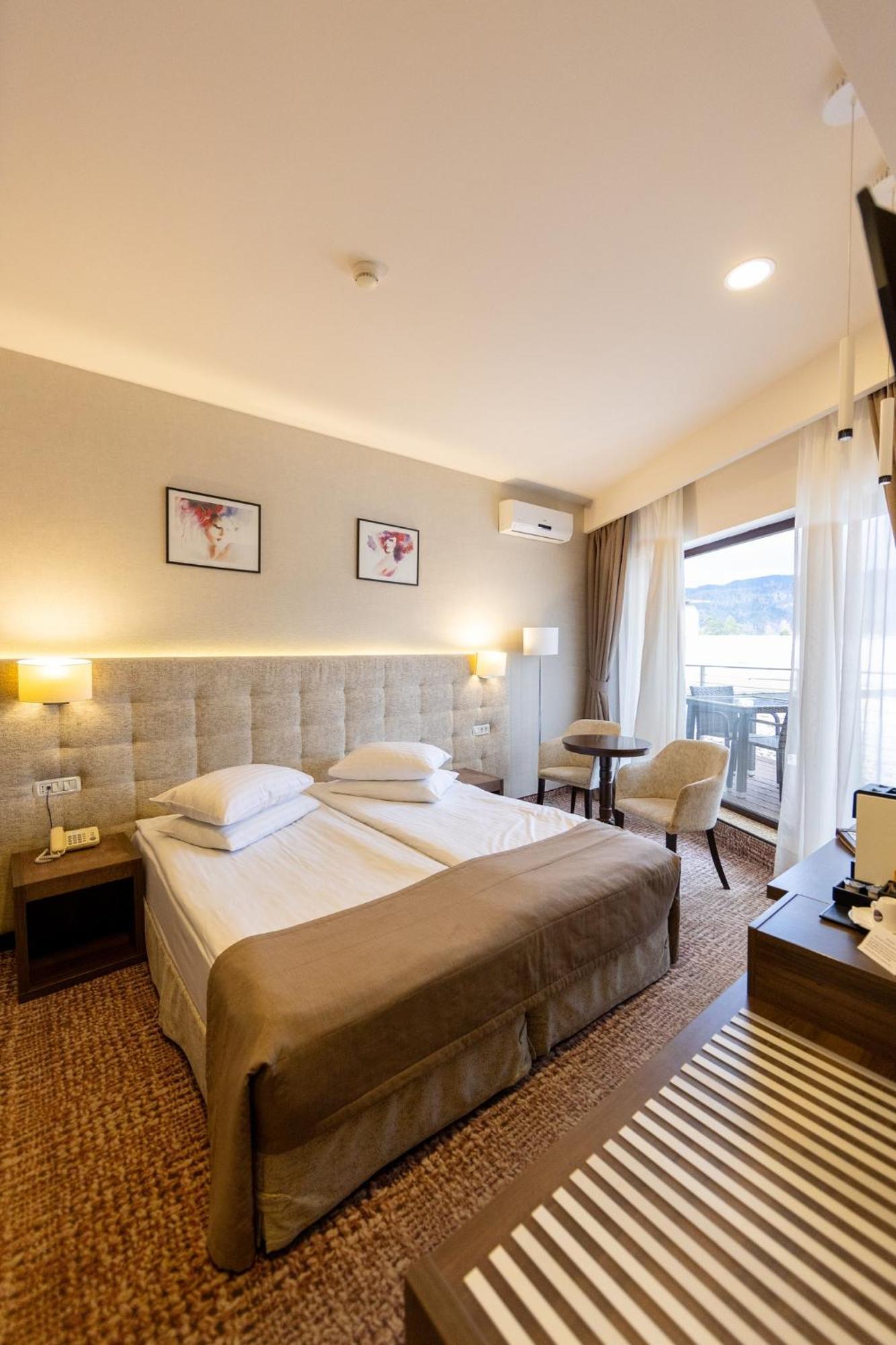 Grand Hotel Belvedere Брашов Екстериор снимка